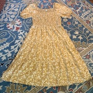 Old Navy smocked dress . Size Large.
